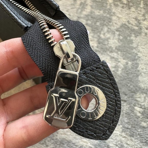 LV Pochette Voyage - 100% Authenic - Picture 7 of 12